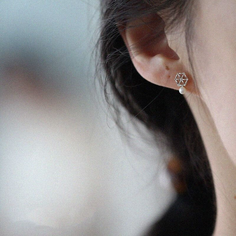 Minimalist 18k Gold Pearl Hexagon Stud Earrings- Dainty Crystal Circle Earrings - Small Drop Pearl Earrings- Star Earrings - Gift For Her