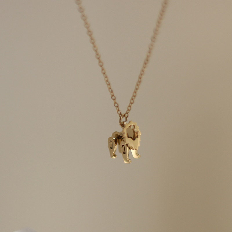 18K Gold Plated Lion Pendent Necklace-Minimalist Lion Necklace-Animal Jewellery-Lion Women Necklace-Vintage Look Necklace-Gift For Her