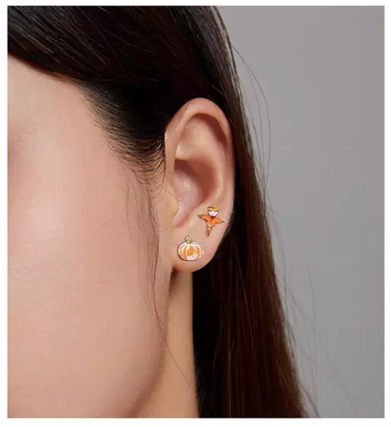 Dainty 18K Gold Enamel Pumpkin Stud Earrings - Minimalist Pumpkin Earrings - Gold  Pumpkin Earrings - Tiny Pumpkin Earrings - Gift For Her
