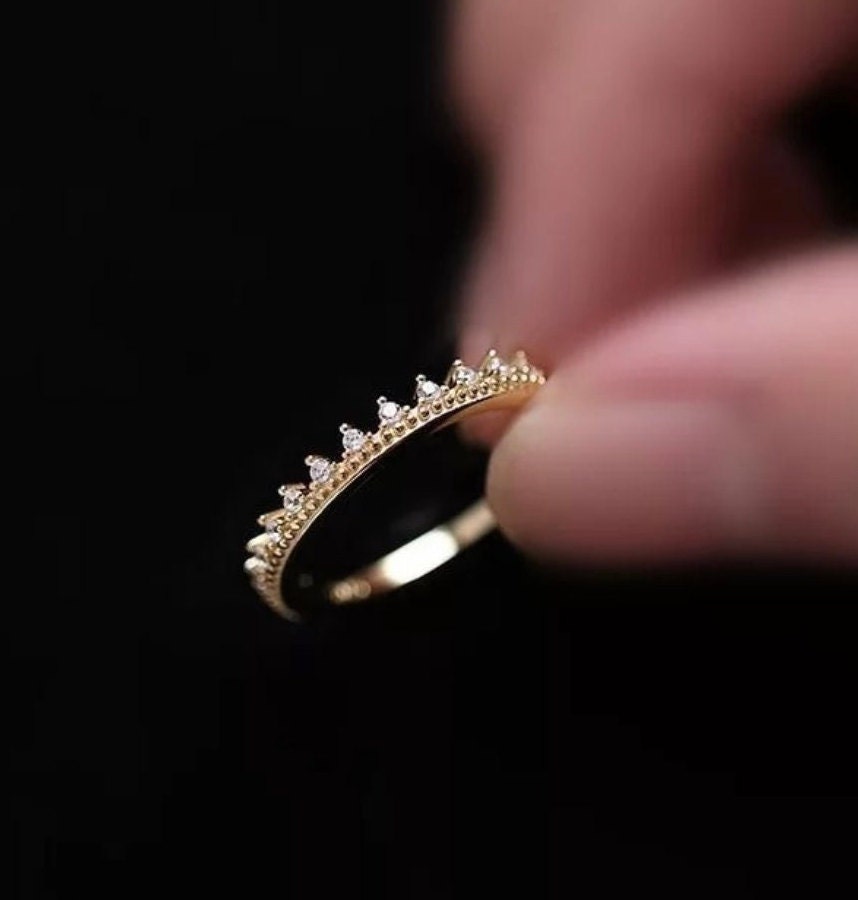 916 Gold Mini Crown Ring – Chiang Heng