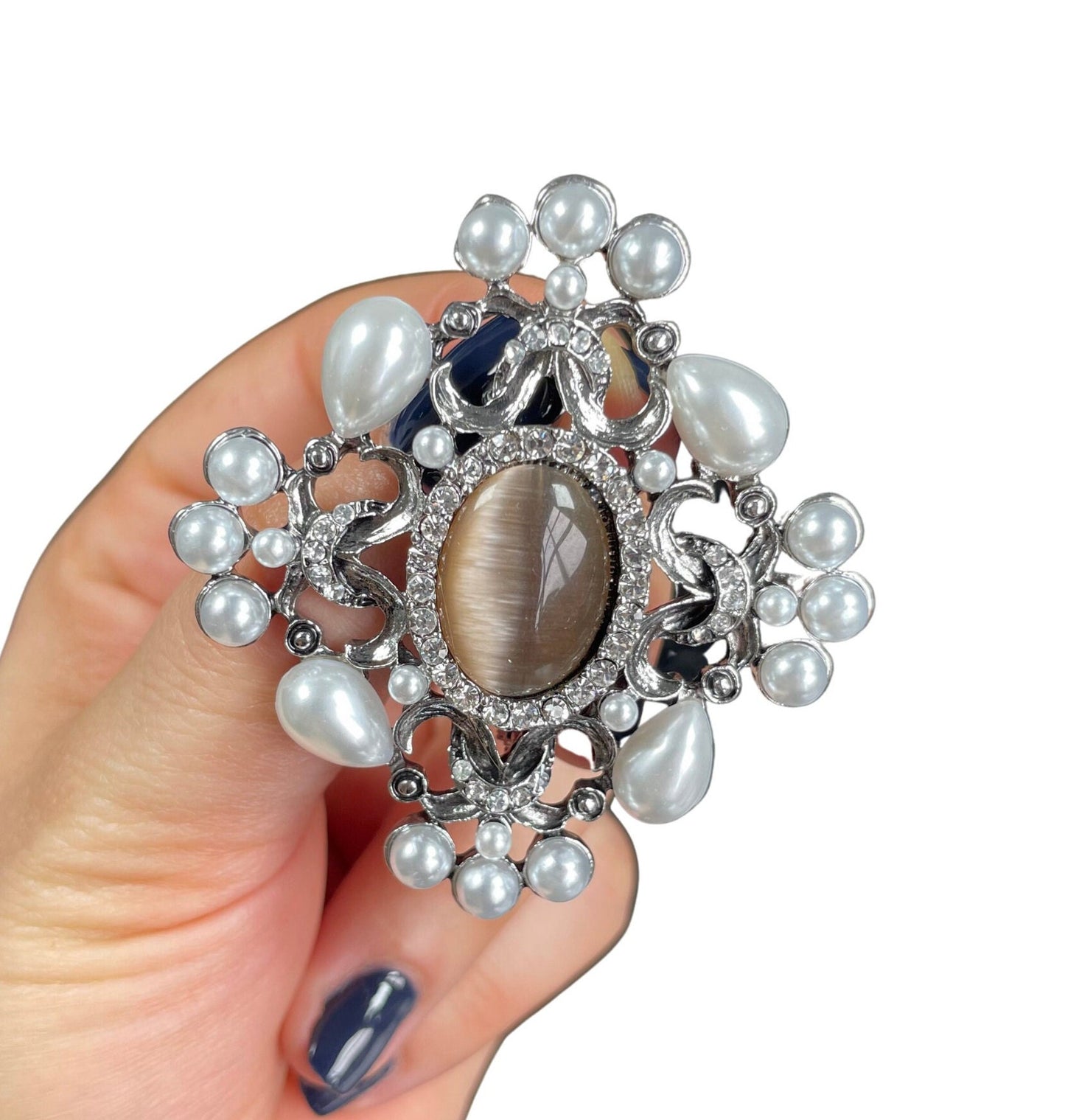 Stunning Pearl And Rhinestone Brooch / Elegant Pearl Silver Costume Brooch / Vintage Look Pearl Coat Pin / Silver Tone Brooch / Gift For Her