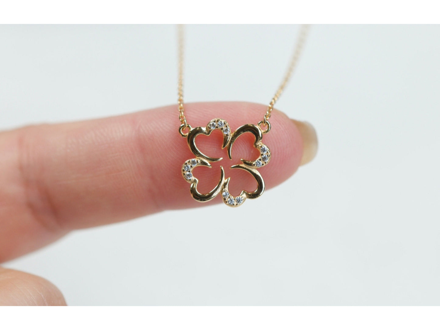 Clover Flower Pendent Necklace